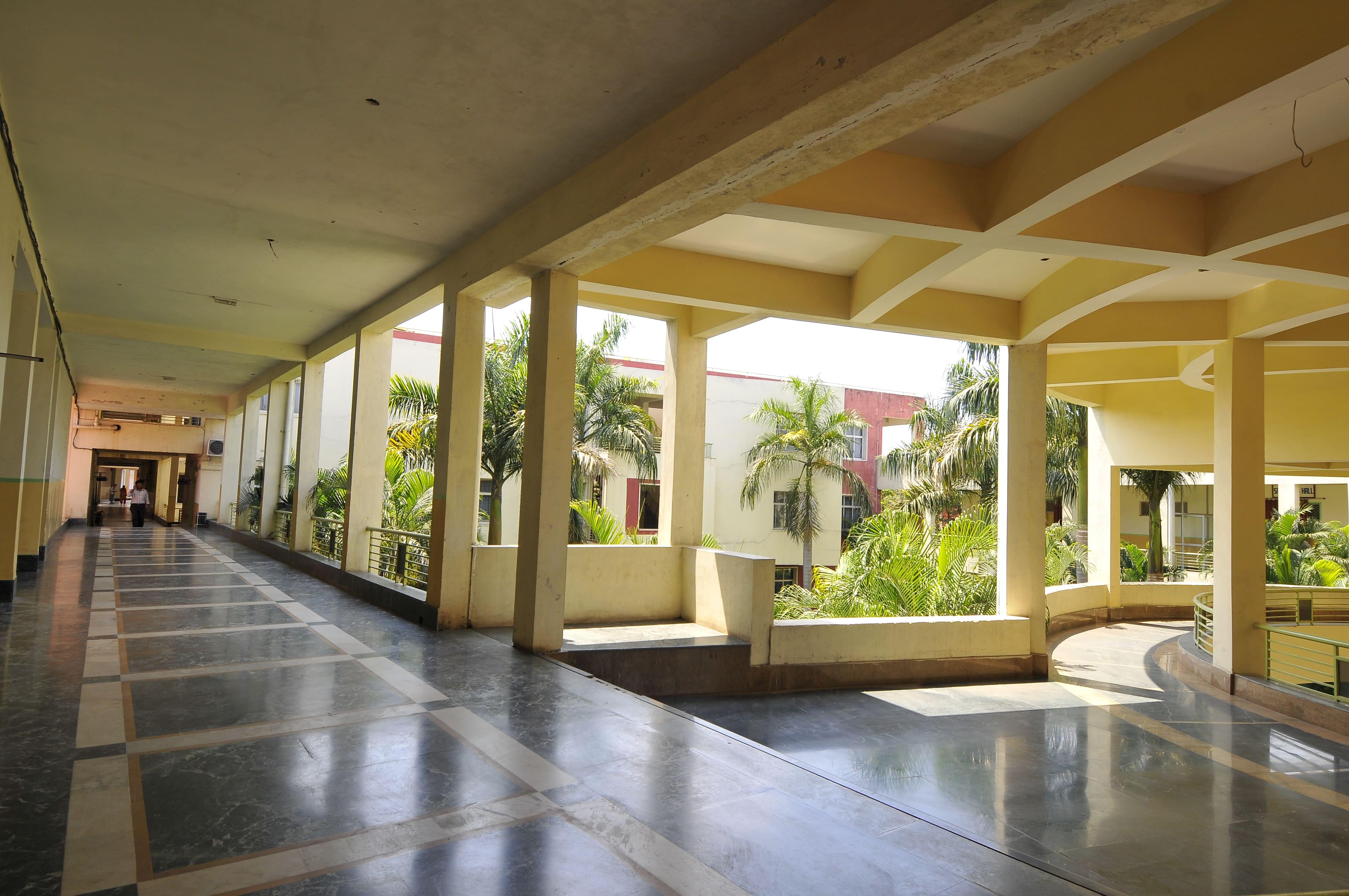 Chhatrapati Shivaji Institute of Technology Durg Academic Building photo 10